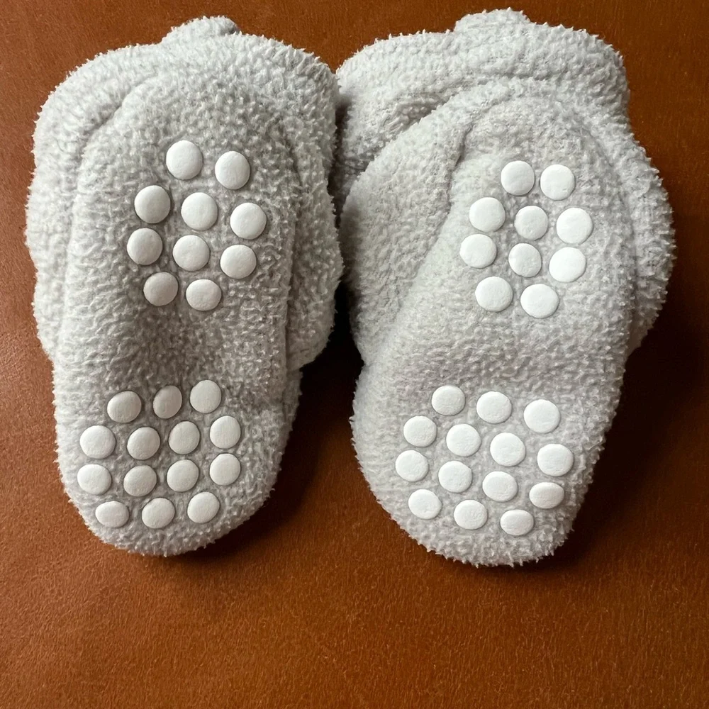 Grey Fleece Gripper Booties, 0-6mo